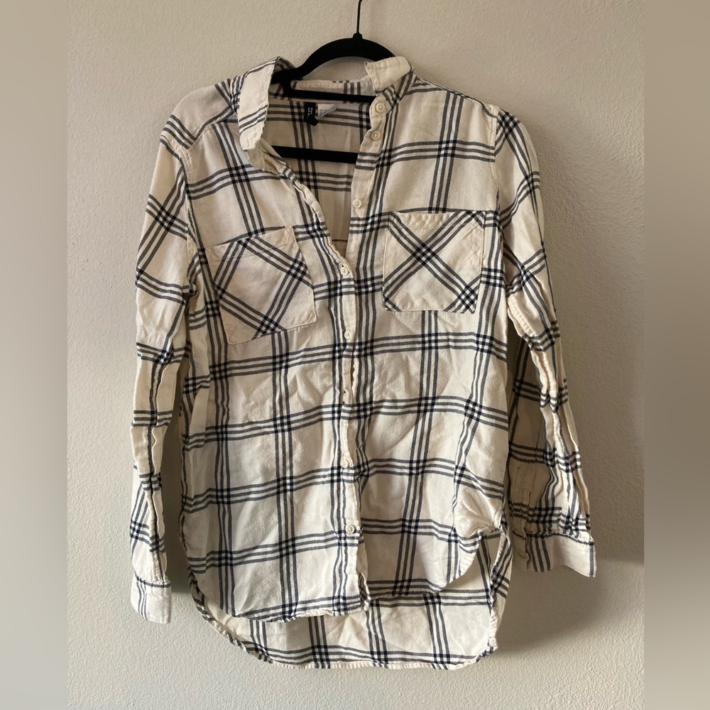 DIVIDED White Flannel